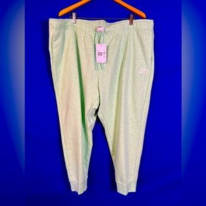 Nike Women’s Sweatpants Light Green Plus Size 3X NWT